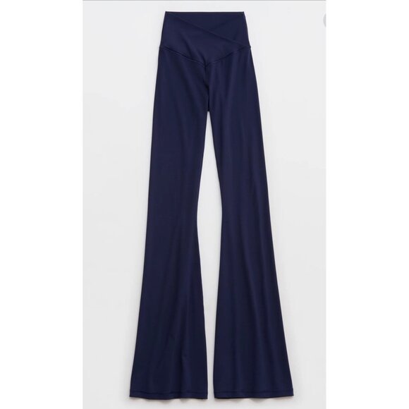 Aerie Offline Real Me Super Flare Crossover Waist Leggings Sz Small Short Navy - Picture 15 of 16